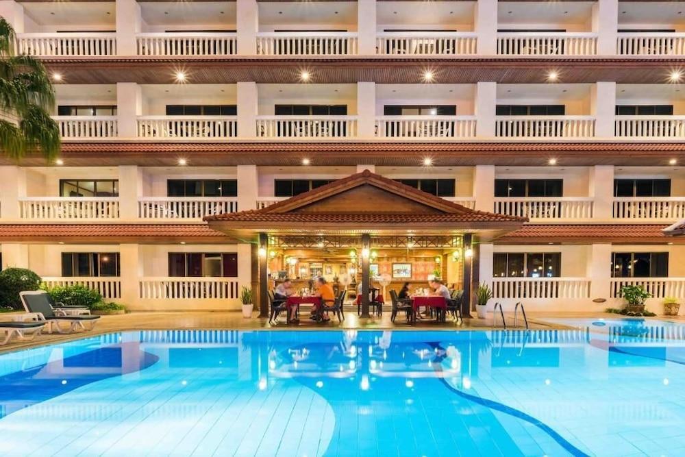 The Residence Garden Pattaya Exterior foto